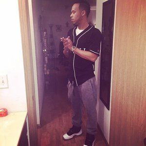 Meet your Posher, Devin